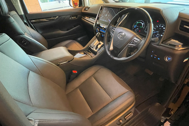 トヨタ アルファード ハイブリッド 中古車