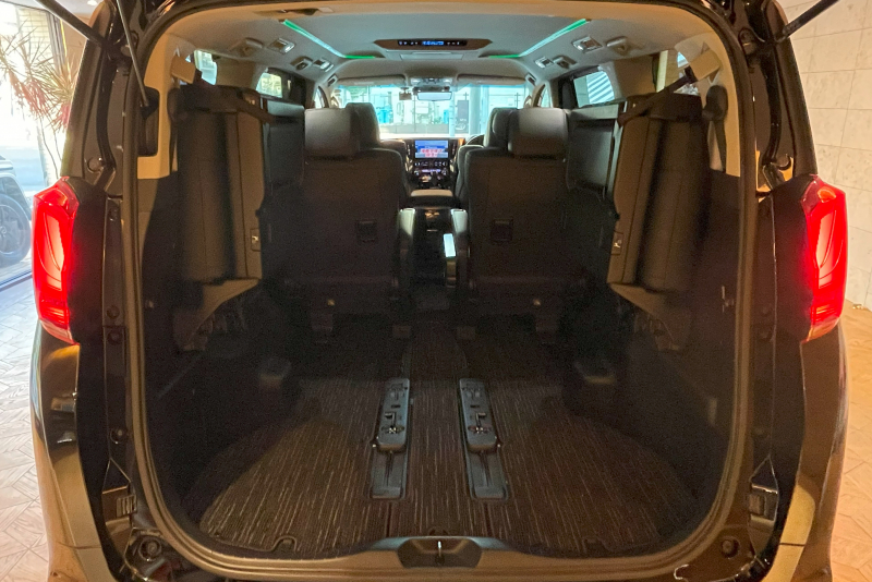 トヨタ アルファード ハイブリッド 中古車