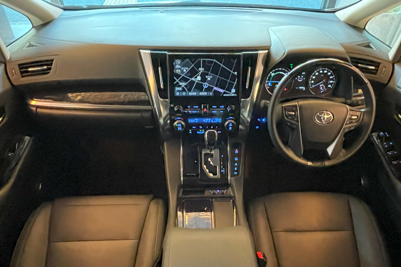 トヨタ アルファード ハイブリッド 中古車