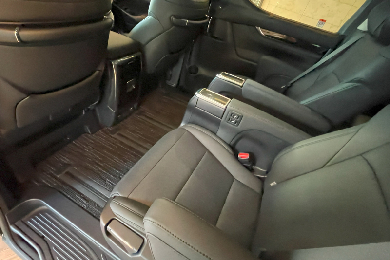 トヨタ アルファード ハイブリッド 中古車