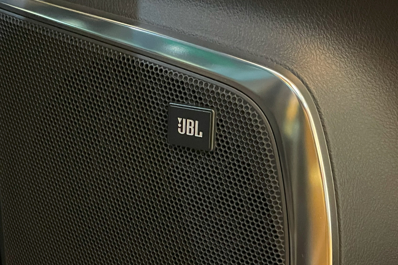 トヨタ アルファード ハイブリッド 中古車