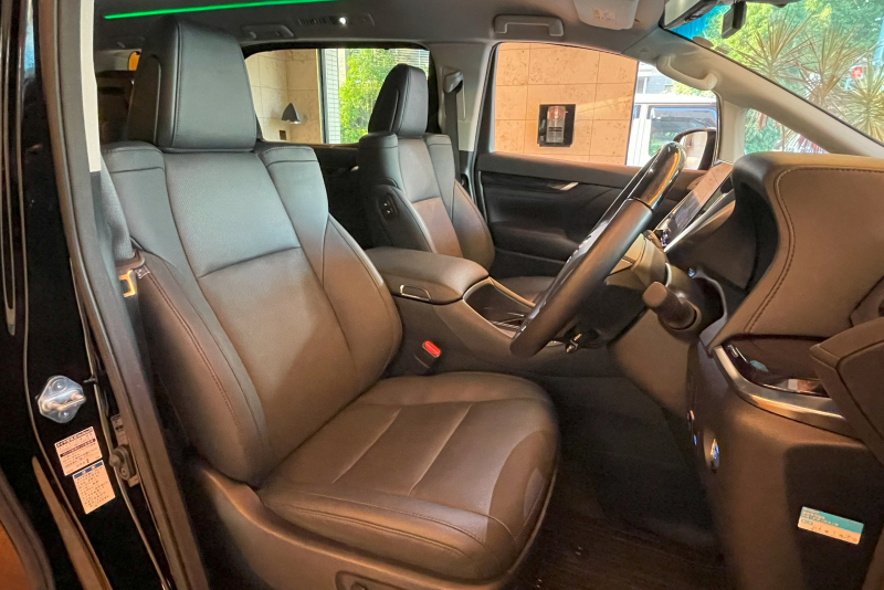 トヨタ アルファード ハイブリッド 中古車