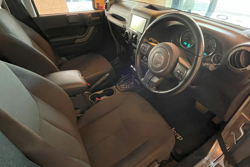 ジープ ラングラー 中古車