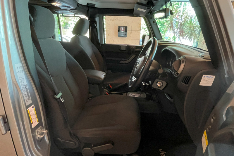 ジープ ラングラー 中古車