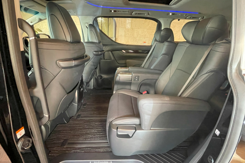 トヨタ アルファード 中古車