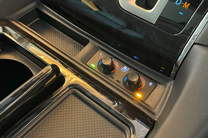 トヨタ アルファード 中古車