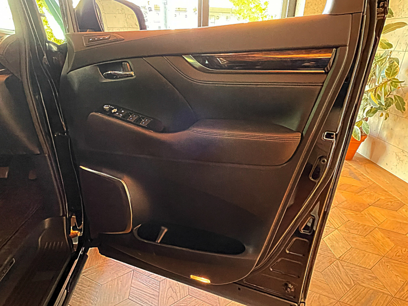 トヨタ アルファード 中古車