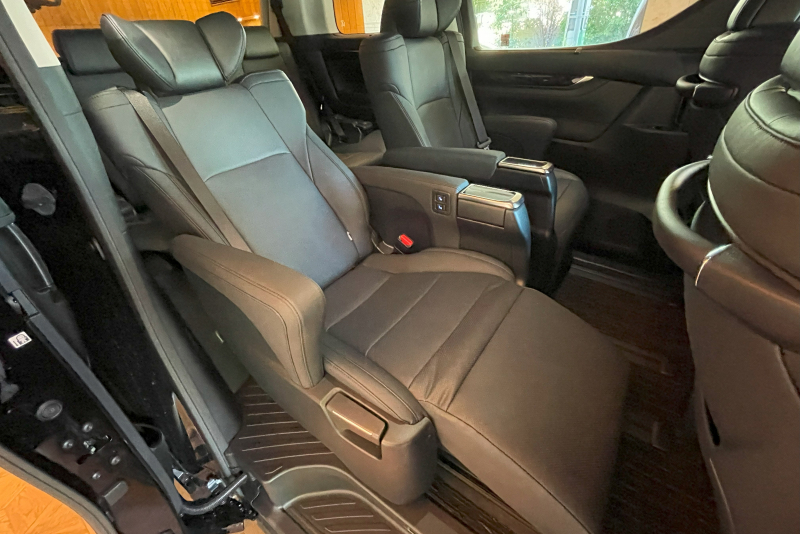 トヨタ アルファード 中古車