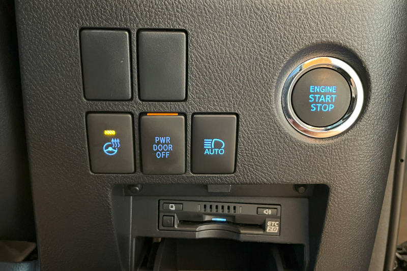 トヨタ アルファード 中古車