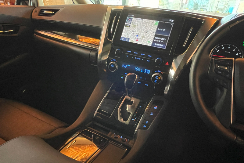 トヨタ アルファード 中古車