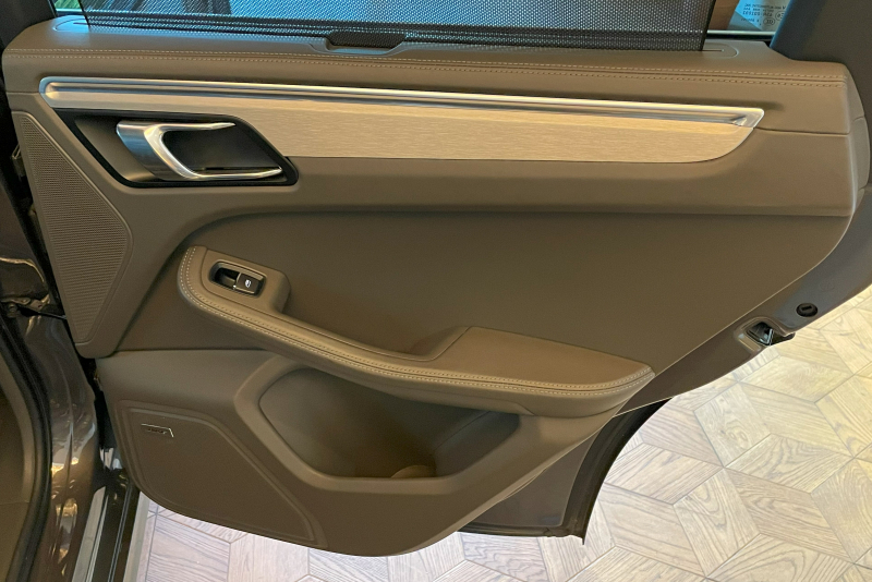 ポルシェ マカン 中古車