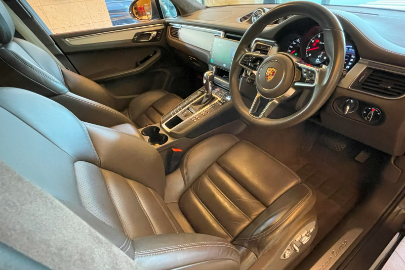 ポルシェ マカン 中古車