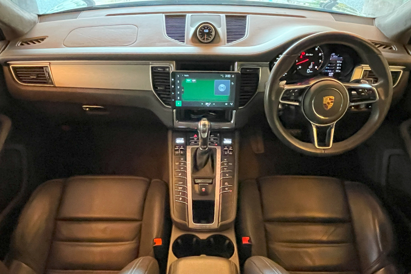 ポルシェ マカン 中古車