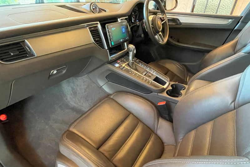 ポルシェ マカン 中古車