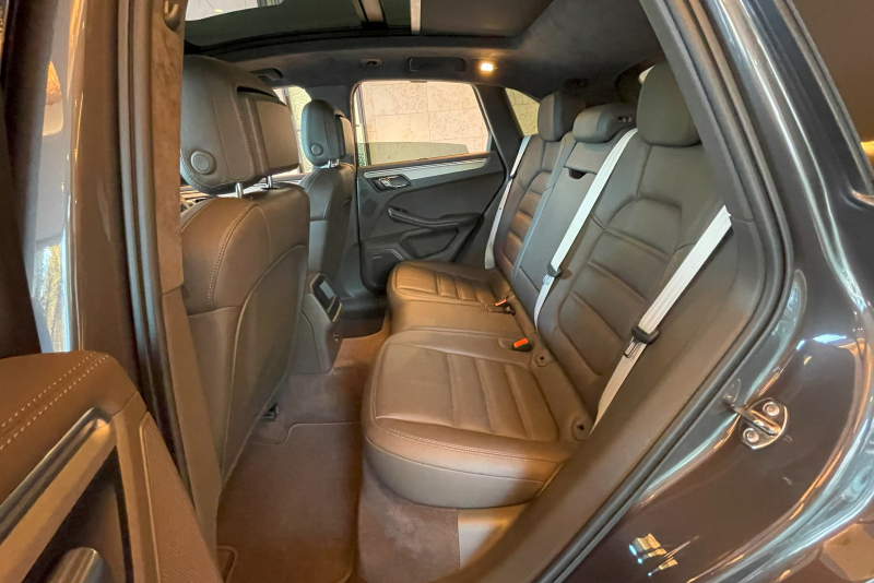 ポルシェ マカン 中古車