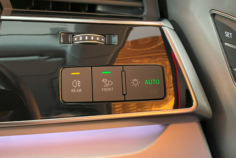 アウディ Q8 中古車