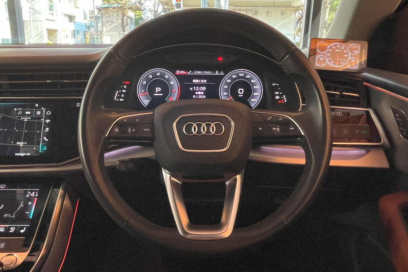 アウディ Q8 中古車