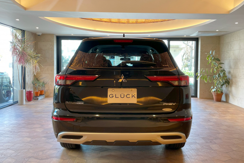 三菱 アウトランダー PHEV 中古車