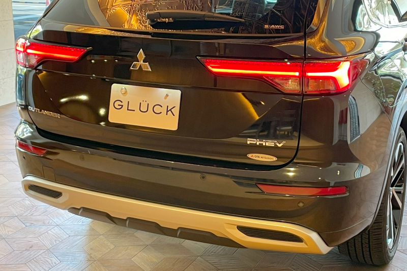 三菱 アウトランダー PHEV 中古車