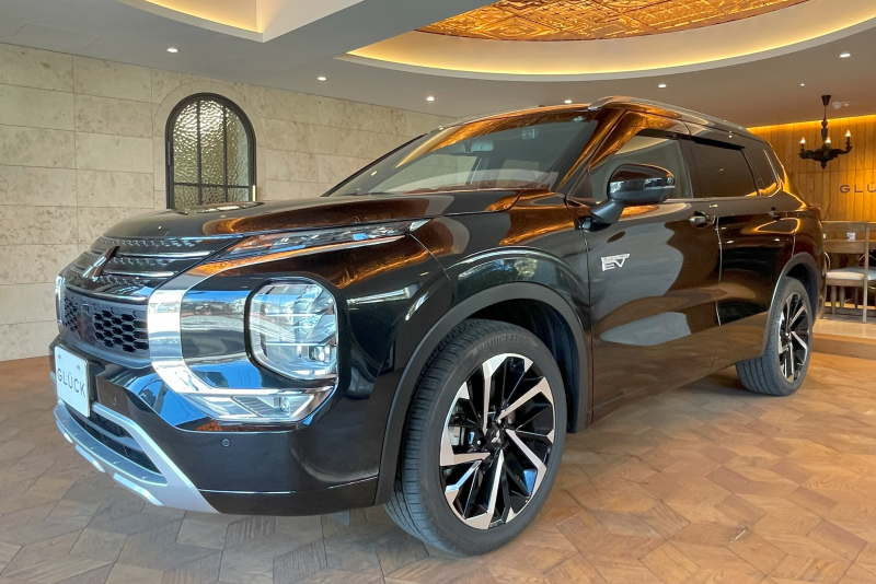 三菱 アウトランダー PHEV 中古車