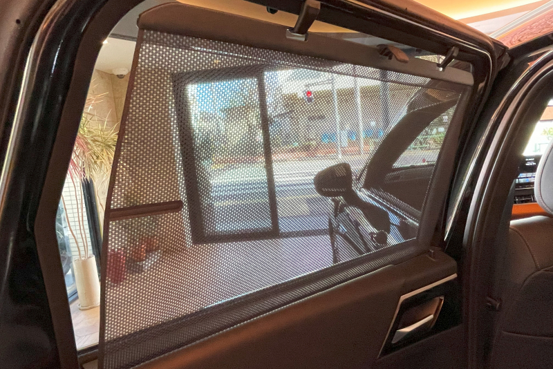 三菱 アウトランダー PHEV 中古車