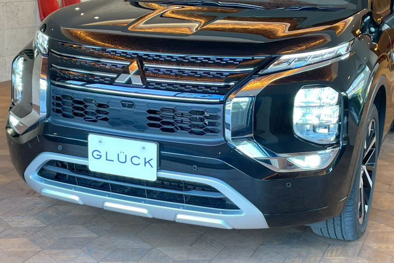 三菱 アウトランダー PHEV 中古車