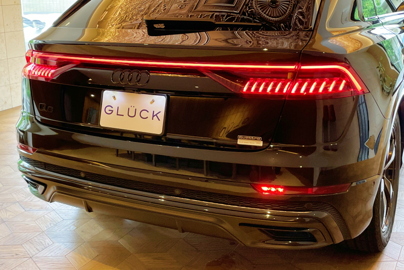 アウディ Q8 中古車