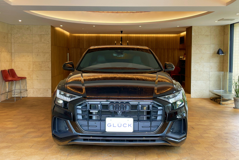 アウディ Q8 中古車