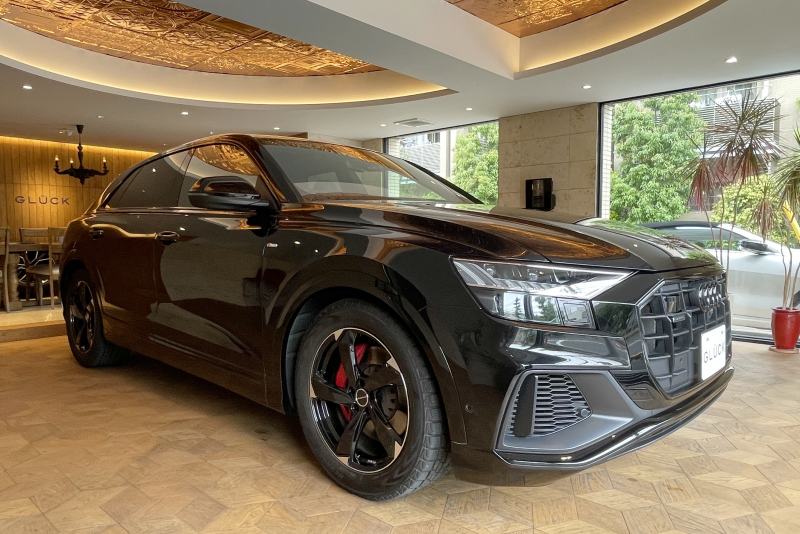 アウディ Q8 中古車