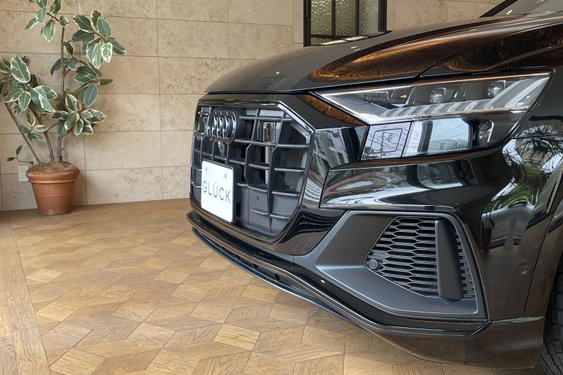 アウディ Q8 中古車