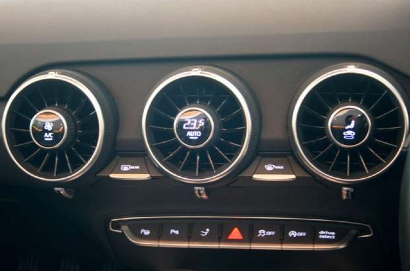 アウディ TTロードスター 中古車