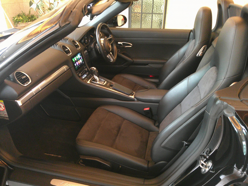 ポルシェ 718 ボクスター 中古車