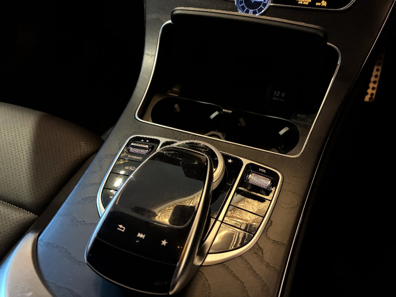 メルセデスベンツ Cクラス 中古車