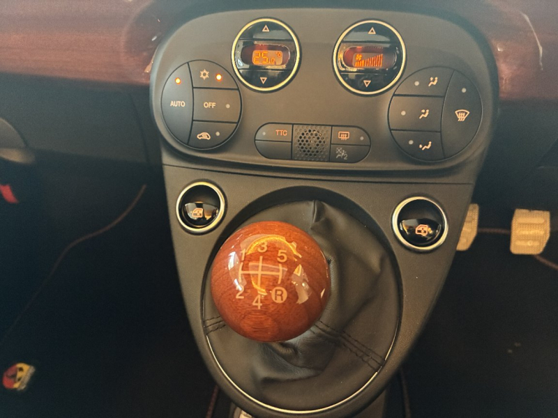 アバルト 1000 中古車