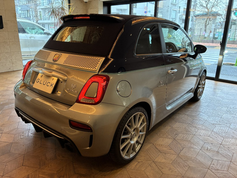 アバルト 1000 中古車