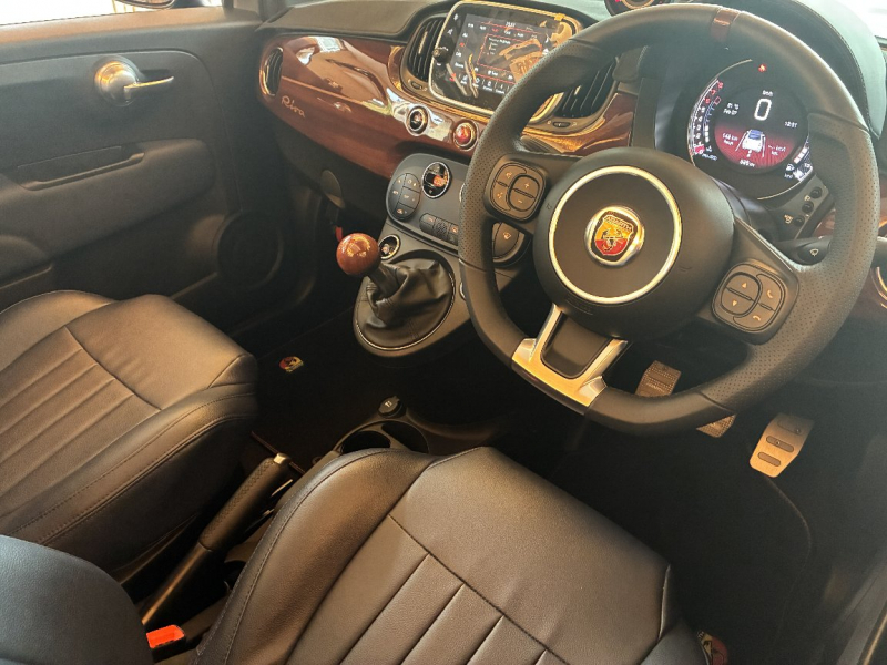 アバルト 1000 中古車