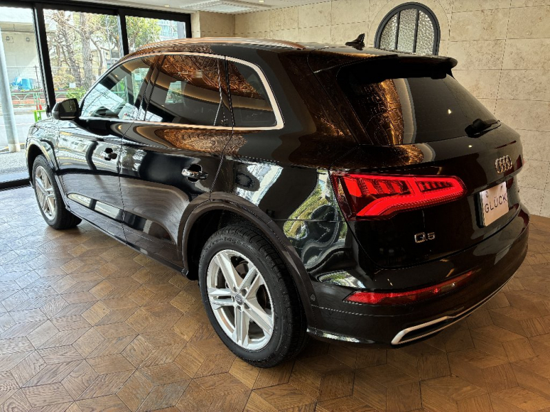 アウディ Q5 中古車