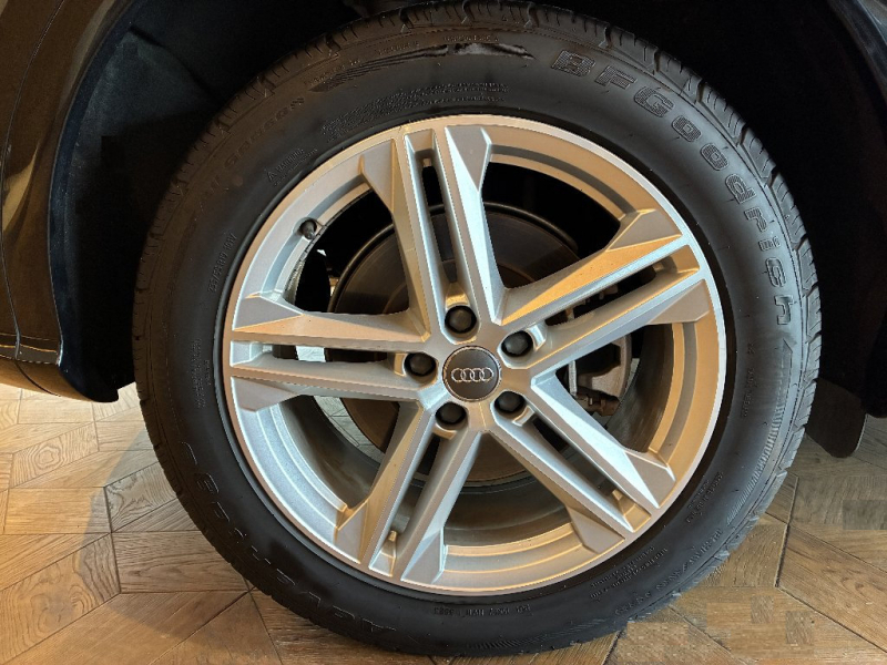 アウディ Q5 中古車