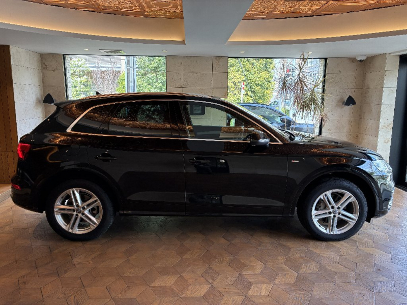 アウディ Q5 中古車