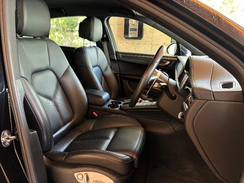 ポルシェ マカン 中古車