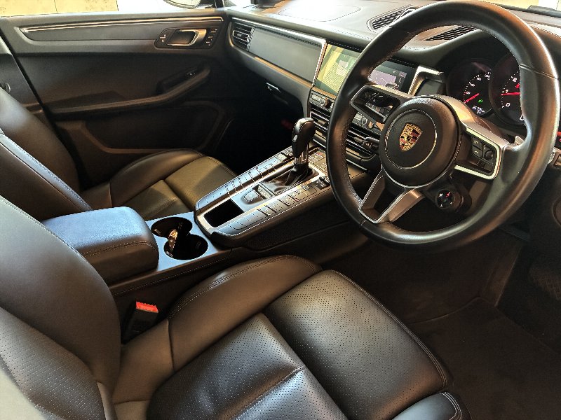 ポルシェ マカン 中古車