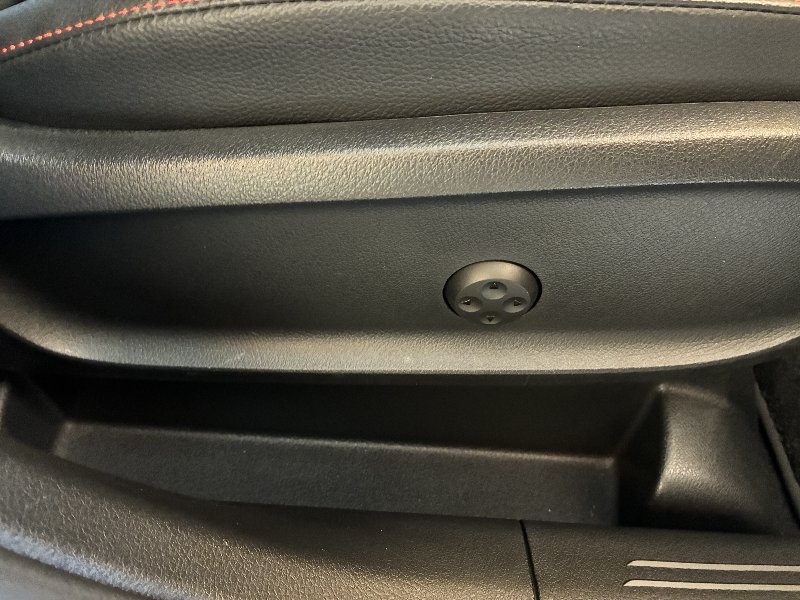 メルセデスベンツ GLA 中古車