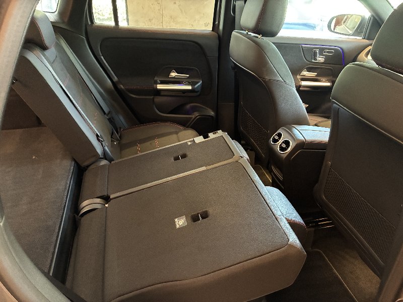 メルセデスベンツ GLA 中古車