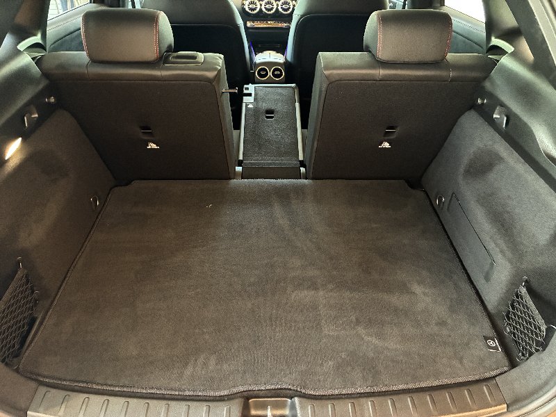 メルセデスベンツ GLA 中古車