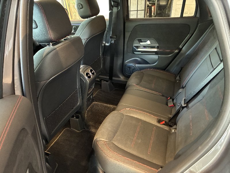 メルセデスベンツ GLA 中古車