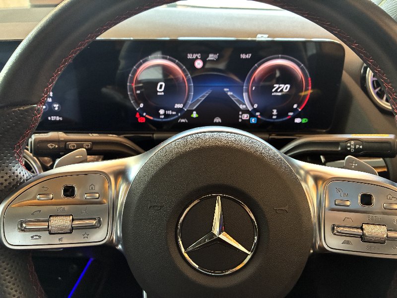 メルセデスベンツ GLA 中古車