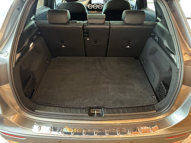 メルセデスベンツ GLA 中古車