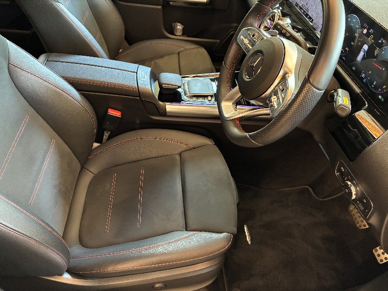 メルセデスベンツ GLA 中古車