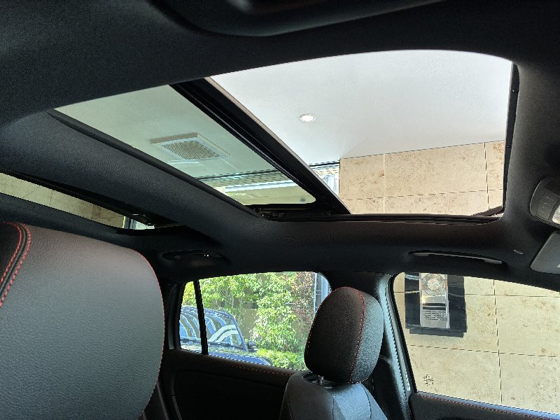 メルセデスベンツ GLA 中古車