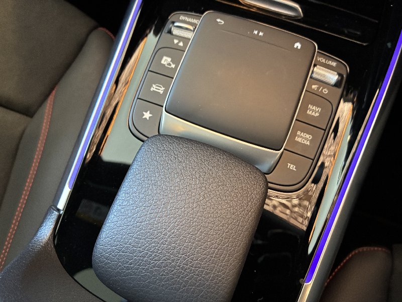 メルセデスベンツ GLA 中古車